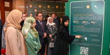 باحثة عُمانية تنجح في تطوير مركبات دوائية واعدة لمقاومة السرطان والميكروبات