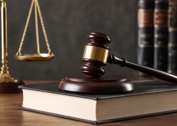 أُلغيت اليوم بمرسوم سلطاني.. ماذا تعرف عن المادة (146) من قانون العمل؟