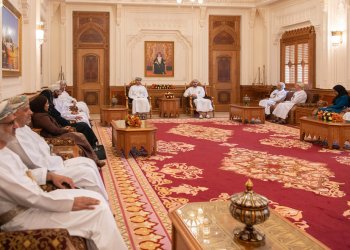 سمو السيد ذي يزن يؤكد أهمية تكامل الأدوار بين مجلس الوزراء ومجلس الدولة لتعزيز التنمية