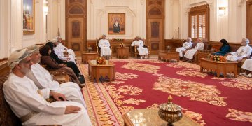 سمو السيد ذي يزن يؤكد أهمية تكامل الأدوار بين مجلس الوزراء ومجلس الدولة لتعزيز التنمية