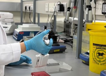 خطوة طبية متقدمة: تشغيل أول فحص مطابقة مناعية بتقنية التدفق الخلوي محليًا