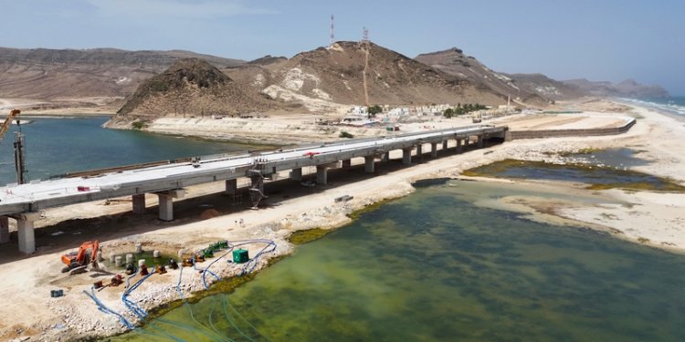جسر بطول 500 متر ومرافق حديثة وممشى سياحي ضمن مشروع طريق وجسر المغسيل