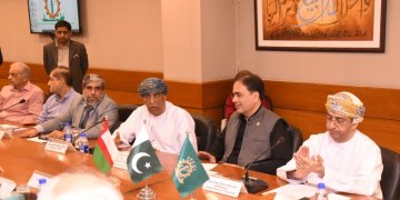 لتعزيز التعاون الاقتصادي والثقافي وترسيخ جسور التواصل.. إشهار جمعية الصداقة العُمانية الباكستانية في مسقط