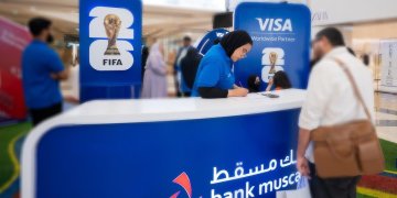 استمتع بأجواء كأس العام FIFA 2026™ مع Visa وبنك مسقط في عُمان مول