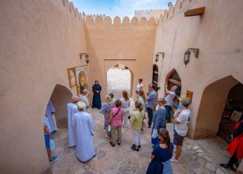 مليار ريال من 4 ملايين زائر.. ماذا تكشف أرقام السياحة الوافدة إلى سلطنة عُمان خلال سنة؟