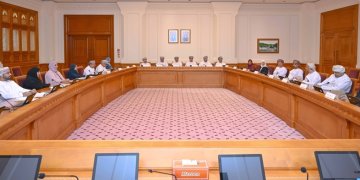 مجلسُ الدّولة يستضيفُ وزارة التّعليم وجامعة السُّلطان قابوس